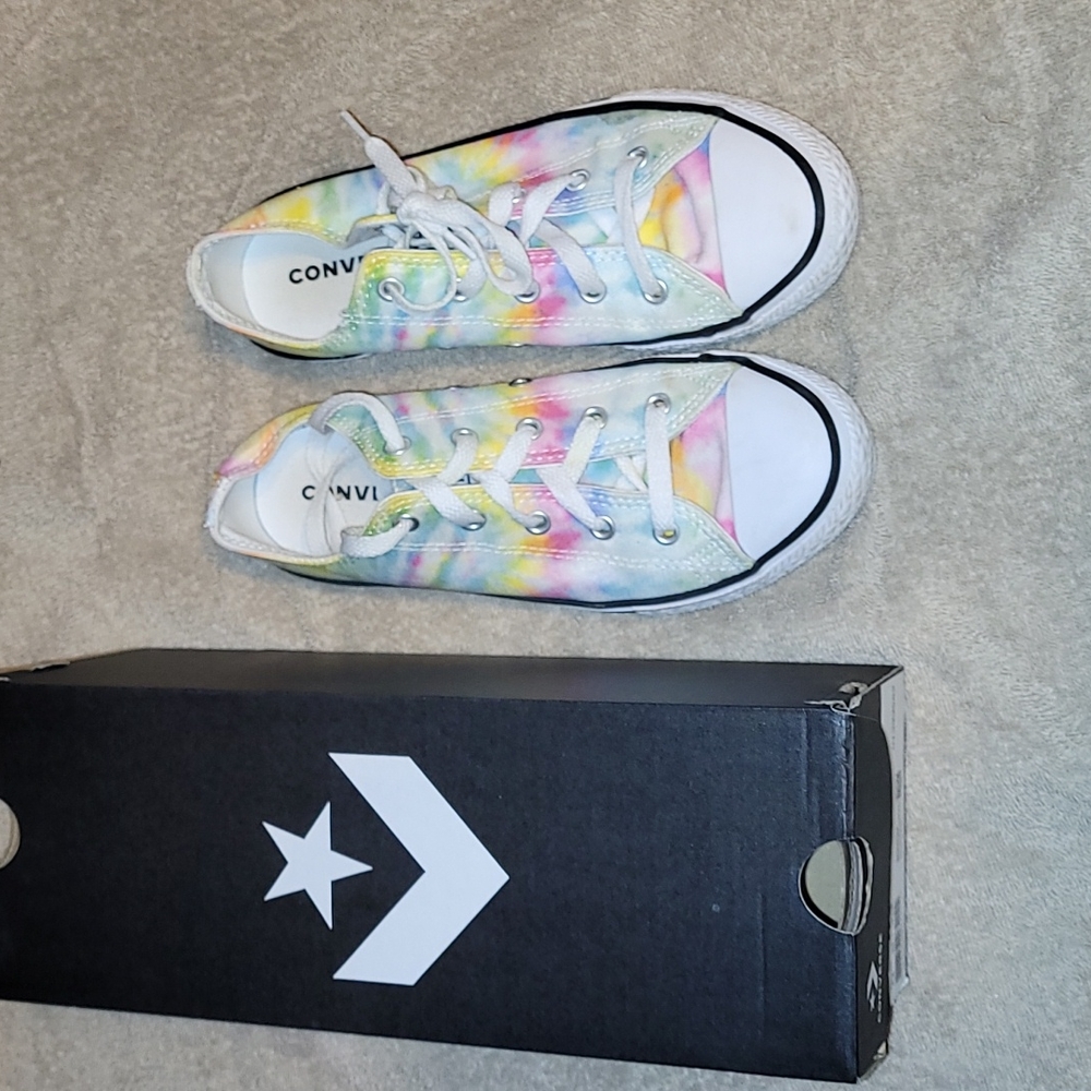 Girls shoes